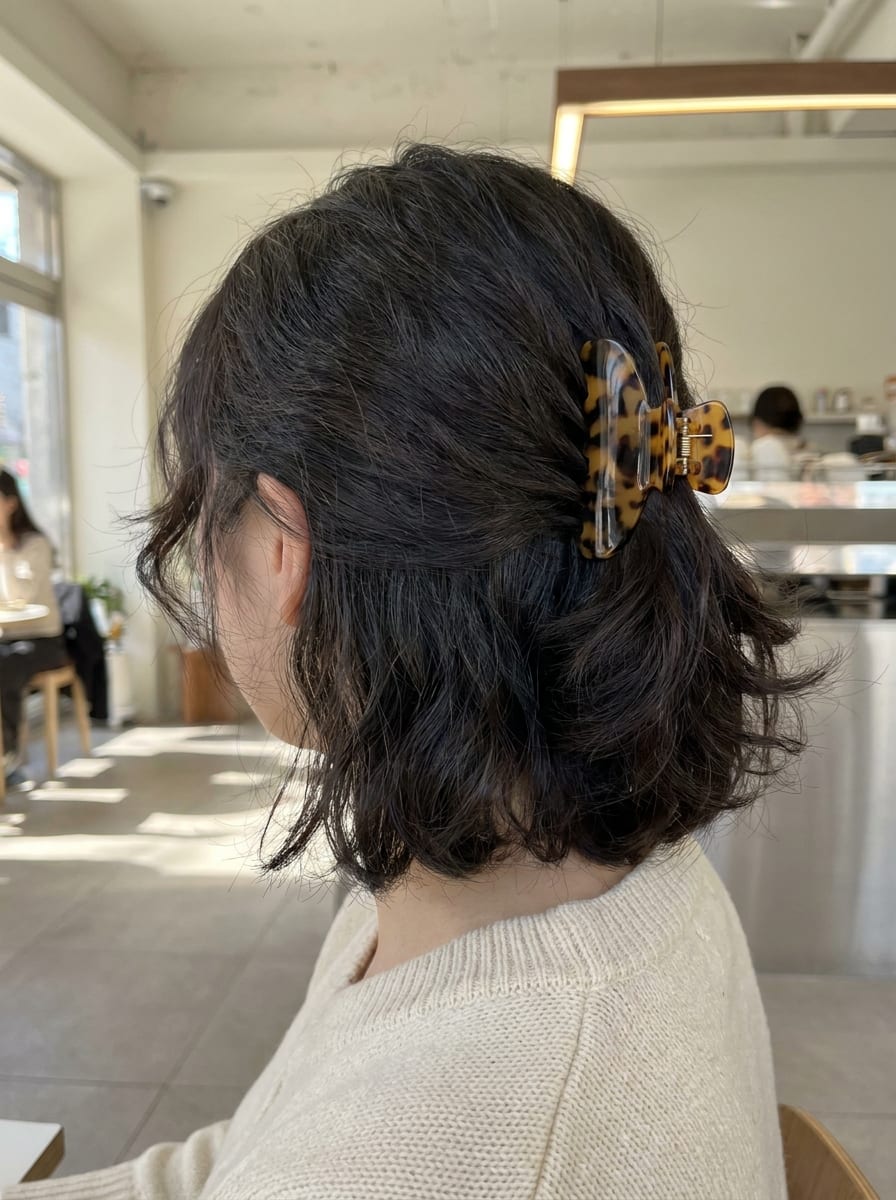 Claw Clip Frisur für einen Bob - Claw Clip Frisur